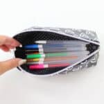 Peresnica FABUOLOSA - črna z belimi srčki - slika 3