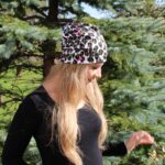 Dvostranska kapa - Gepard vzorček na beli/črna - slika 2