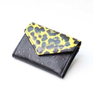 Unikatna ženska denarnica ŠANI- Črna z rumenim gepard vzorčkom