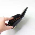 Unikatna ženska denarnica ŠANI- Črna z rumenim gepard vzorčkom - slika 7