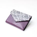 Unikatna ženska denarnica ŠANI- Vijola z živalskim vzorčkom