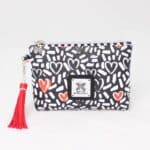 Toaletna torbica Be My Valentine - srčki in črtice na črni - slika 2