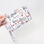 Toaletna torbica Be My Valentine - Love na beli - slika 4
