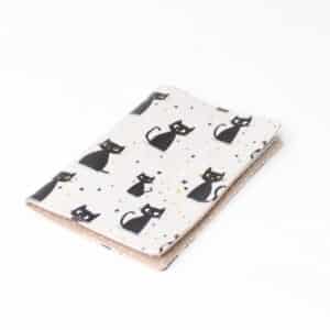 OVITEK za Potni list za hišne živali, Črne mucke na sivi