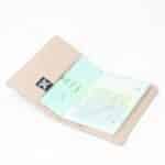 OVITEK za Potni list - Bež z reliefnim vzorcem cvetlic - slika 2